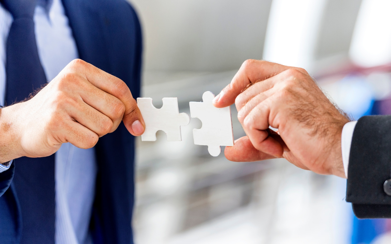 Tie Ups with Major Manufacturers Tie Ups with Major Manufacturers